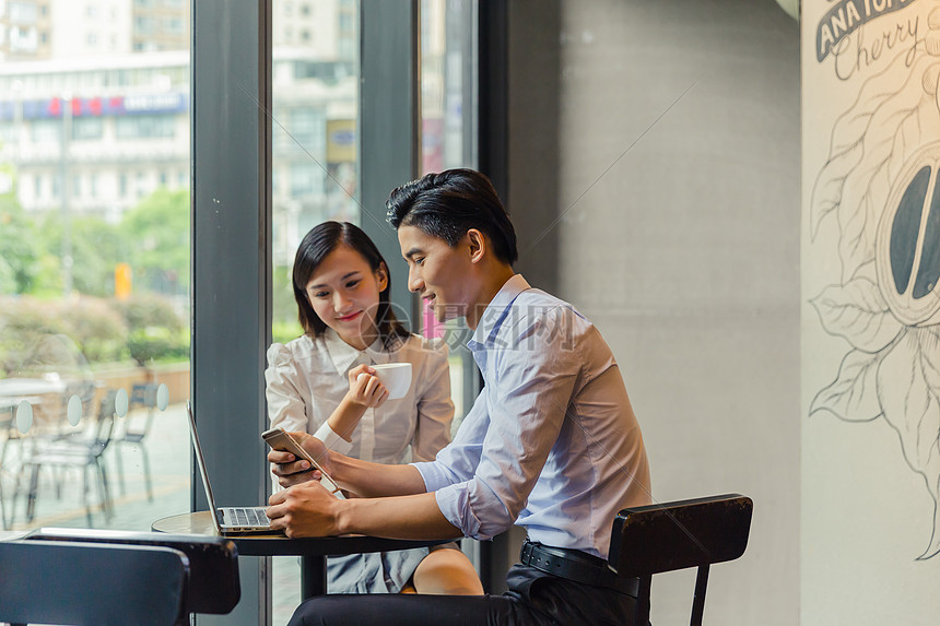 吴川市交通事故保险纠纷多元化解中心揭牌成立